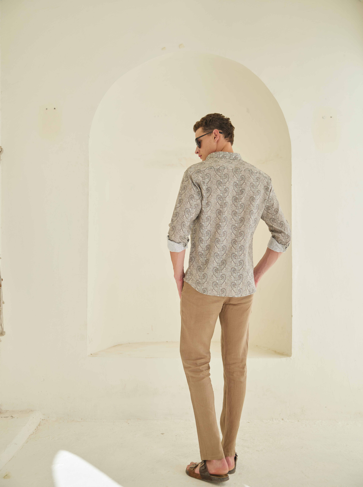 Chestnut Paisley