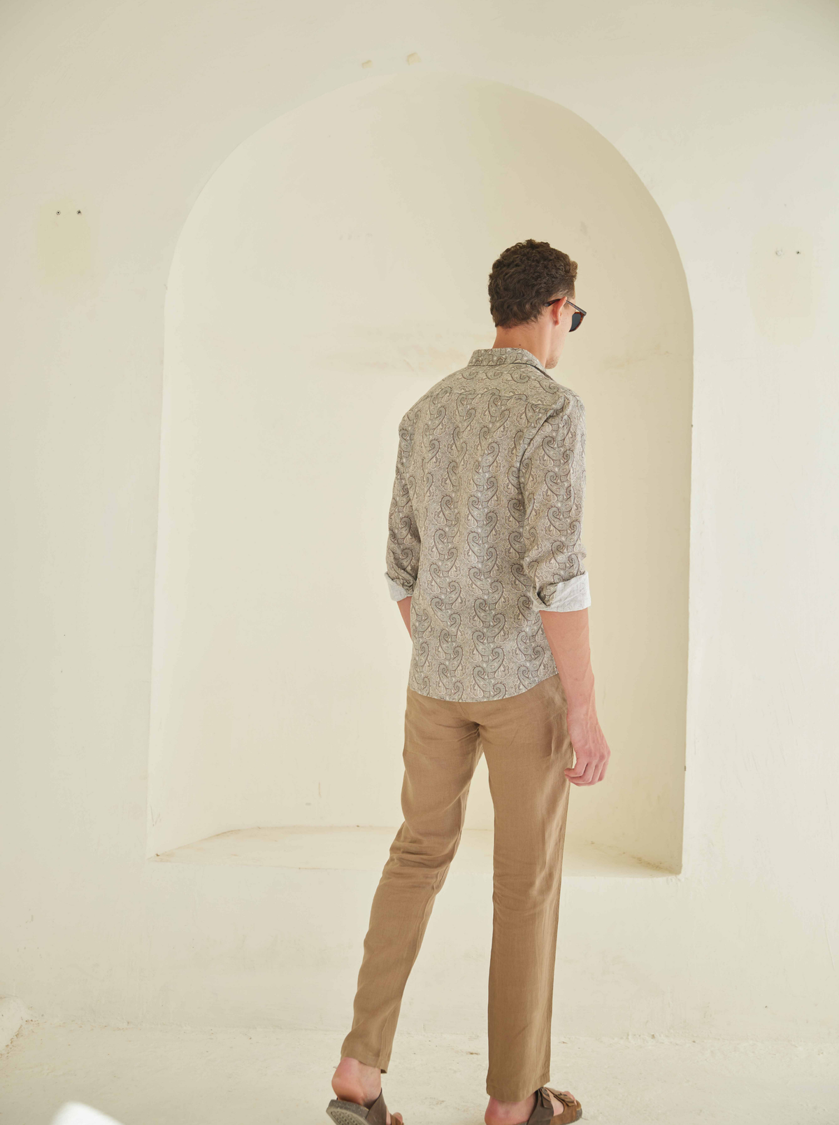 Chestnut Paisley