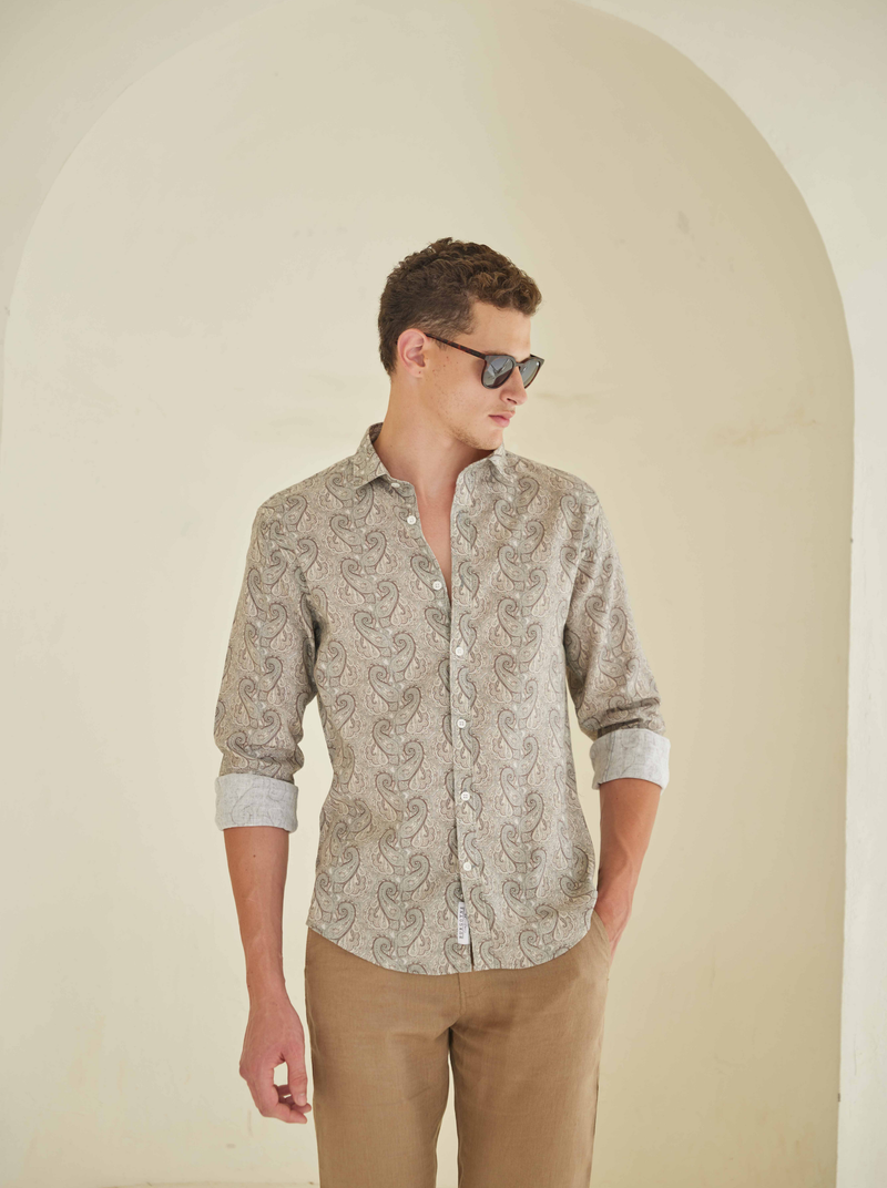 Chestnut Paisley
