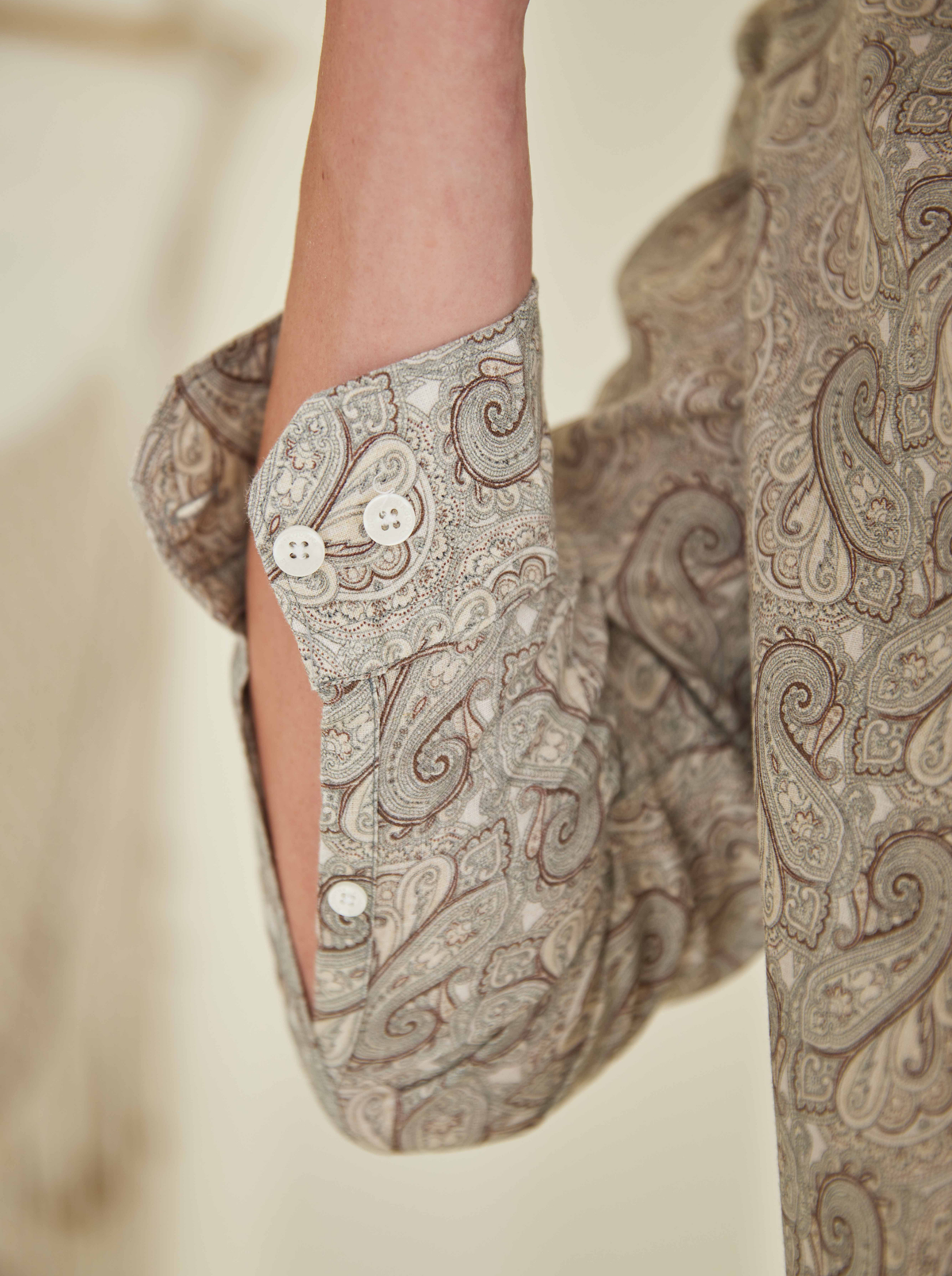 Chestnut Paisley