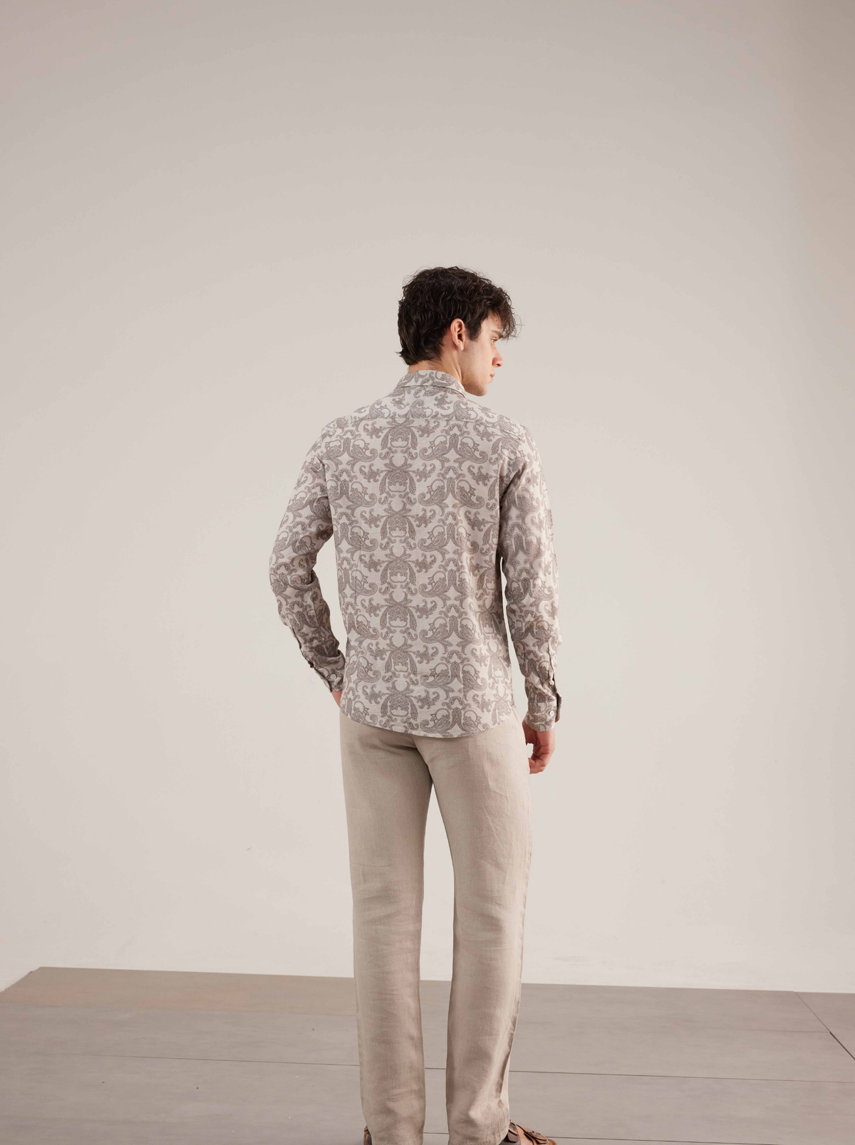 Sandstone Paisley